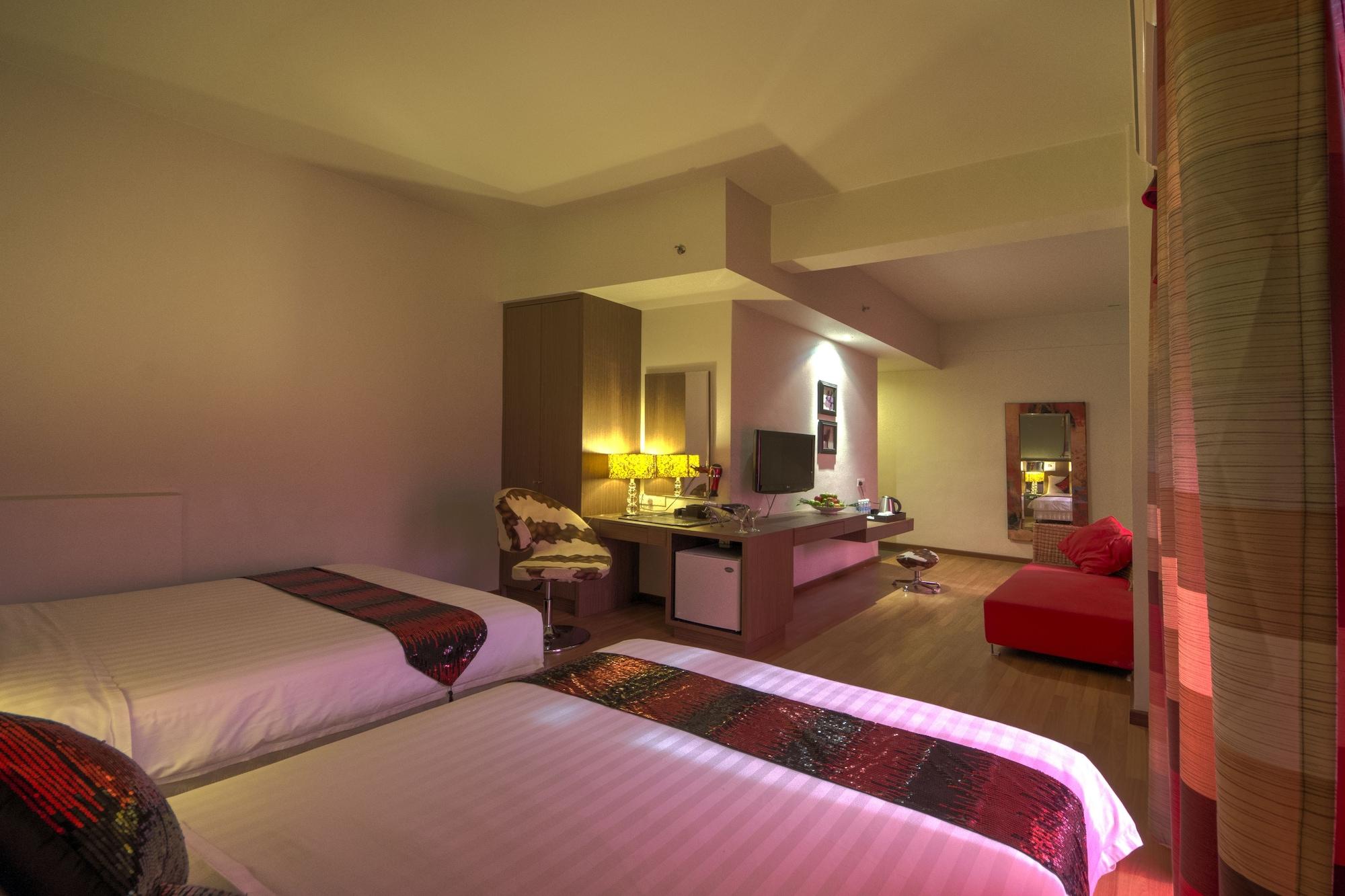 Arenaa Deluxe Hotel Malacca Exterior foto